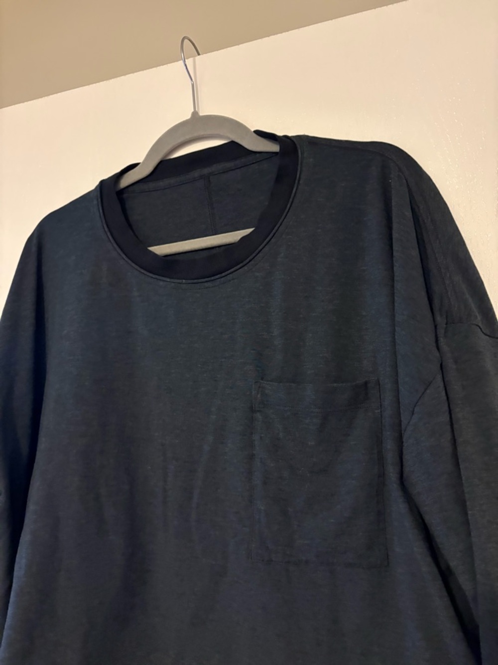 Lululemon Long-Sleeve Cropped Pocket Top - Picture 4 of 9